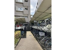 【東京都/調布市西つつじケ丘】ランドコートつつじケ丘 駐輪場
