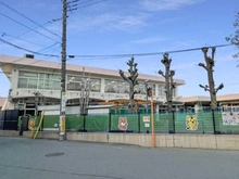 【東京都/調布市国領町】ルネサンスフォルム調布国領 第五保育園・調布市立図書館　国領分館（現地より約80m）：