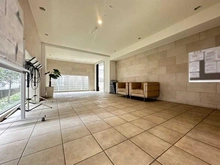 【東京都/調布市染地】ミオカステーロ調布緑地公園 エントランス