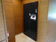 【東京都/調布市富士見町】アトラス調布 北棟（杜の棟） 宅配BOX