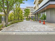 【東京都/調布市染地】パークホームズ調布桜堤通り アプローチ