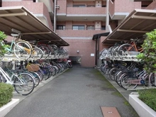 【東京都/稲城市東長沼】デ・リート稲城ステーションプラザ 駐輪場
