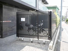 【東京都/目黒区平町】クレイシア目黒都立大学 駐輪場