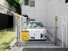 【東京都/目黒区平町】クレイシア目黒都立大学 駐車場