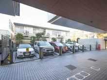 【東京都/世田谷区野毛】ロイヤルシーズン二子玉川 駐車場
