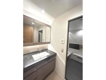 【東京都/世田谷区野毛】ロイヤルシーズン二子玉川 洗面所