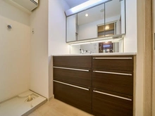 【東京都/世田谷区奥沢】日商岩井自由が丘マンション 洗面所