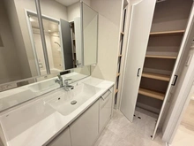 【東京都/目黒区自由が丘】ルイシャトレ自由が丘 洗面室