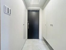 【東京都/世田谷区三軒茶屋】オーベル三軒茶屋dR 玄関