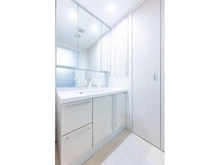 【東京都/目黒区八雲】ワイズ八雲都立大 洗面室