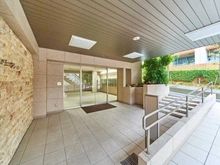 【東京都/目黒区自由が丘】パシフィック自由ヶ丘マンション エントランス