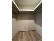 【東京都/目黒区八雲】オープンレジデンシア目黒八雲 収納：ウォークインクローゼット