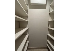 【東京都/目黒区八雲】オープンレジデンシア目黒八雲 収納：シューズインクローゼット