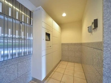 【東京都/目黒区八雲】ファミール八雲 宅配BOX