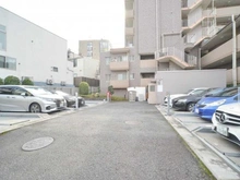 【東京都/目黒区八雲】ファミール八雲 駐車場