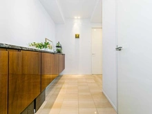 【東京都/世田谷区尾山台】クラッシィハウス尾山台 玄関：シューズインクローゼット付