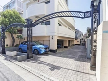 【東京都/目黒区八雲】クレストフォルム駒沢公園 外観