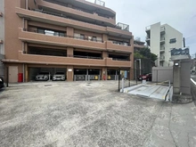 【神奈川県/横浜市南区永田山王台】コスモヒルズ永田山王台 駐車場