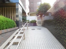 【東京都/大田区田園調布本町】田園調布コーポラス アプローチ
