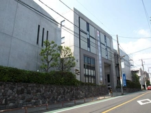 【東京都/目黒区緑が丘】パークホームズ自由が丘 私立自由ケ丘学園高校（現地より約197m）