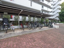 【神奈川県/横浜市港北区師岡町】コンドミニアムヴェル大倉山 駐輪場