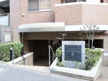 【東京都/目黒区中根】ミオカステーロ目黒都立大  アプローチ