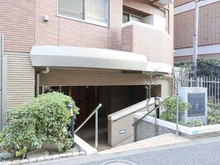 【東京都/目黒区中根】ミオカステーロ目黒都立大  アプローチ