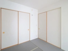 【神奈川県/横浜市都筑区加賀原】ヴィスタシア港北の丘 和室：約6.0帖