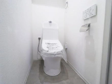 【神奈川県/川崎市麻生区白山】新ゆりグリンタウンポプラ街区 1号棟 トイレ