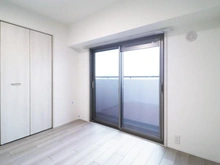 【神奈川県/川崎市麻生区白山】新ゆりグリンタウンポプラ街区 1号棟 洋室：約5.1帖