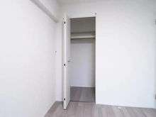 【神奈川県/川崎市麻生区白山】新ゆりグリンタウンポプラ街区 1号棟 洋室：約4.0帖