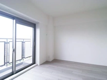 【神奈川県/川崎市麻生区白山】新ゆりグリンタウンポプラ街区 1号棟 洋室：約6.0帖