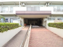 【神奈川県/川崎市麻生区岡上】岡上住宅 2号棟 エントランス