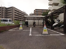 【神奈川県/川崎市麻生区岡上】岡上住宅 2号棟 来客用駐車場