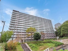 【東京都/多摩市諏訪】ブリリア多摩ニュータウン E棟 外観