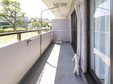 【神奈川県/横浜市保土ケ谷区法泉】コスモ保土ケ谷サニーヒルズ バルコニー