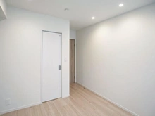 【神奈川県/川崎市麻生区上麻生】新百合ヶ丘パークハウス 洋室：約6.0帖
ウォークインクローゼット付き