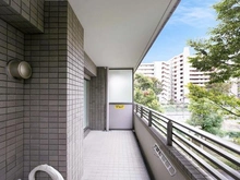 【神奈川県/川崎市麻生区上麻生】新百合ヶ丘パークハウス バルコニー