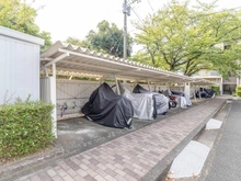 【東京都/多摩市落合】落合団地 4-2街区 共用部：バイク置き場