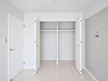 【神奈川県/横浜市南区六ツ川】グラン・コート六ッ川ガーデン 洋室：約6.8帖