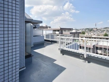 【神奈川県/横浜市保土ケ谷区狩場町】パル保土ヶ谷 A棟 ルーフバルコニー