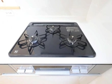 【東京都/多摩市諏訪】ライオンズマンション京王永山 キッチン：三口コンロ