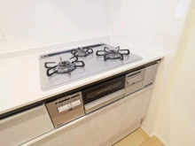 【神奈川県/横浜市金沢区長浜】パークホームズ横浜能見台フィールズコート キッチン：三口コンロ