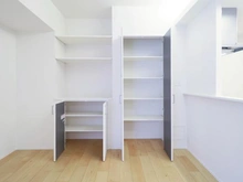 【神奈川県/横浜市金沢区長浜】パークホームズ横浜能見台フィールズコート LDK：収納