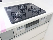 【東京都/葛飾区柴又】ライオンズマンション柴又 キッチン：三口コンロ