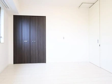【東京都/多摩市聖ヶ丘】レーベンハイム多摩聖ヶ丘 洋室：約6.0帖