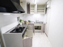 【東京都/多摩市鶴牧】エステート鶴牧5-37 キッチン：L字キッチン