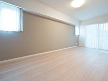 【東京都/西東京市ひばりが丘】フォレストレイクひばりが丘 D棟 洋室：約10.0帖
ウォークインクローゼット付き