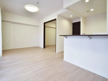 【神奈川県/横浜市旭区中白根】ナイスサンソレイユ横浜鶴ヶ峰 LDK：約13.7帖