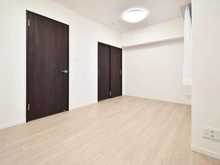 【神奈川県/横浜市旭区中白根】ナイスサンソレイユ横浜鶴ヶ峰 洋室：約7.6帖